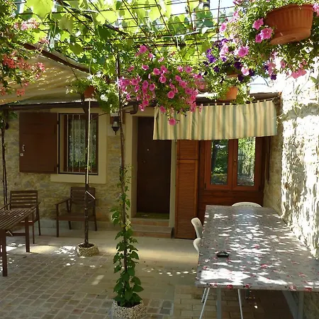 Bed & Breakfast Borgo Casola Montese