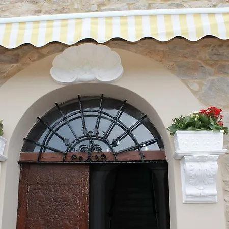Bed & Breakfast Borgo Casola Montese