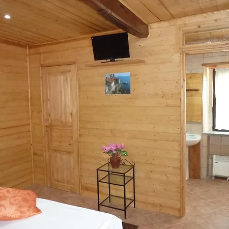 Bed & Breakfast Borgo Casola